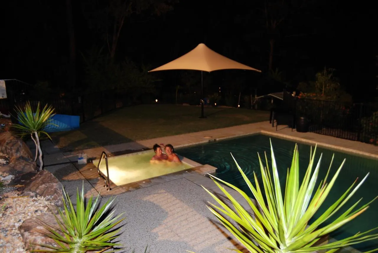 Bobrene On Tamborine Nude Retreat - Cosy Chalet Daire