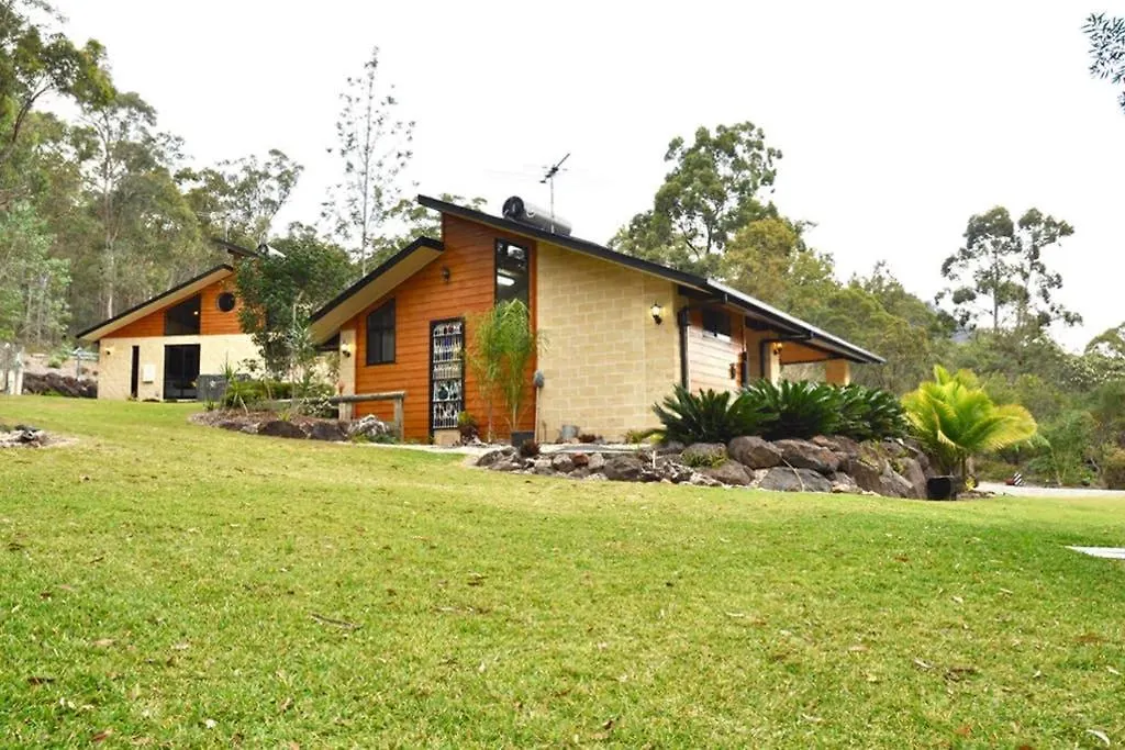 Bobrene On Tamborine Nude Retreat - Cosy Chalet Daire Avustralya
