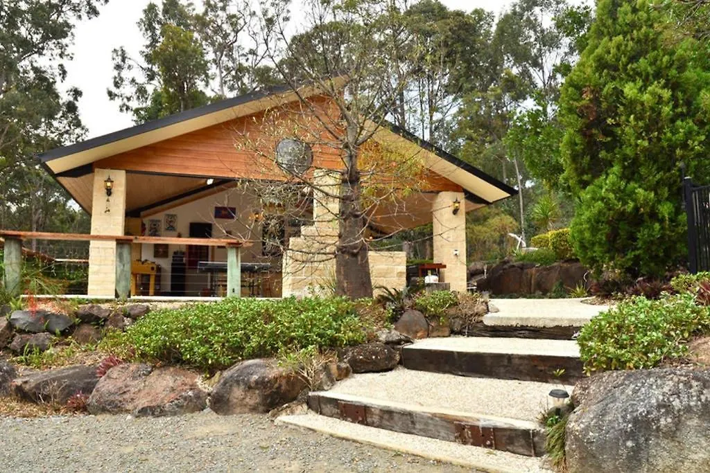 Bobrene On Tamborine Nude Retreat - Cosy Chalet Daire