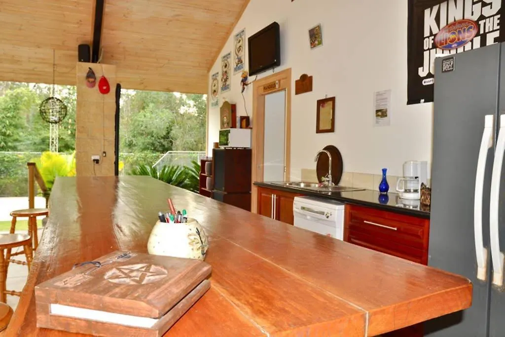 Bobrene On Tamborine Nude Retreat - Cosy Chalet Daire
